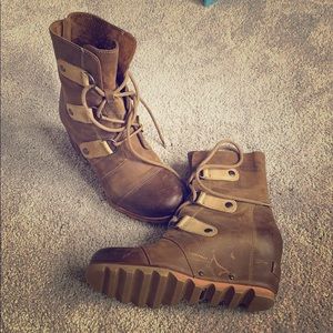 Sorel Joan of Ark wedge chestnut brown boots